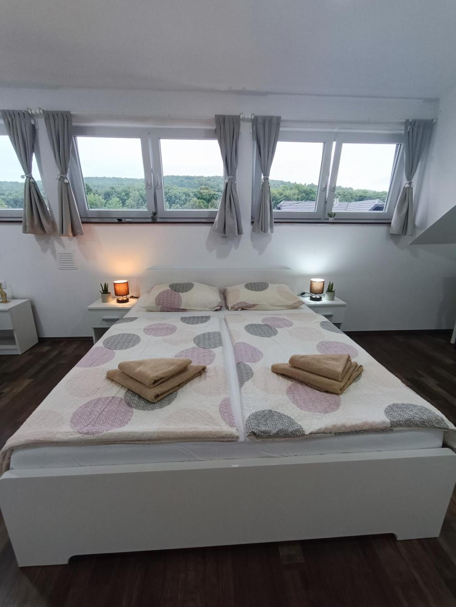 House Mesic Apartment Smoljanac Room photo